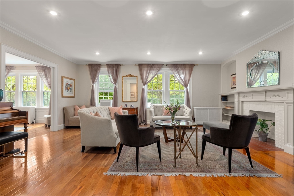 1272 Beacon Street # 2 Property Photo 4