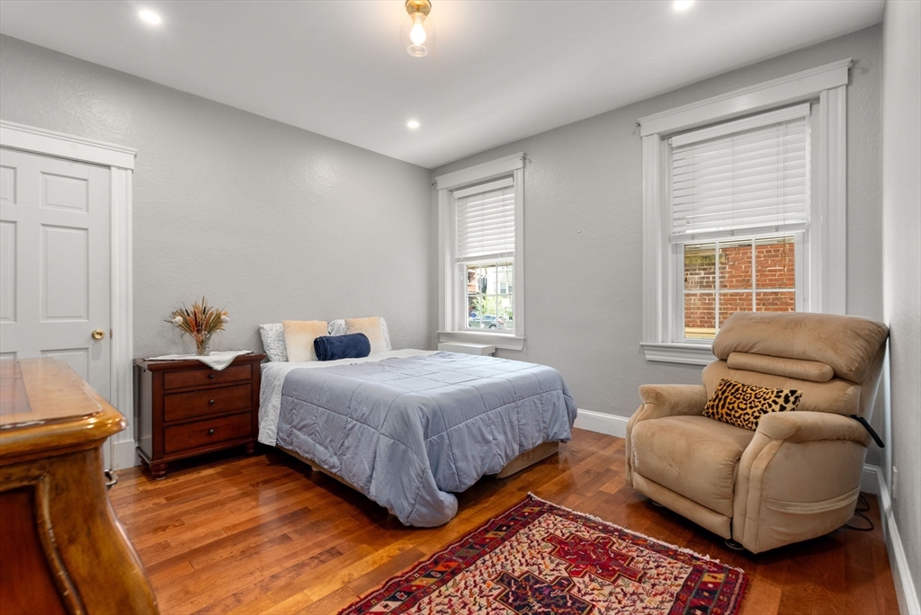 1272 Beacon Street # 2 Property Photo 18