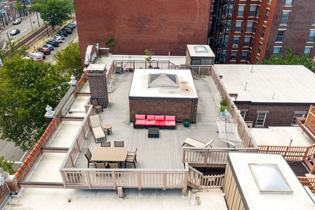 1272 Beacon Street # 2 Property Photo 26