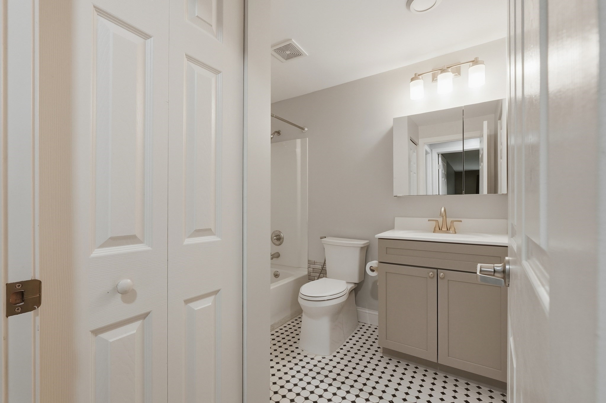 405 Franklin Crossing Road # 405 Property Photo 12