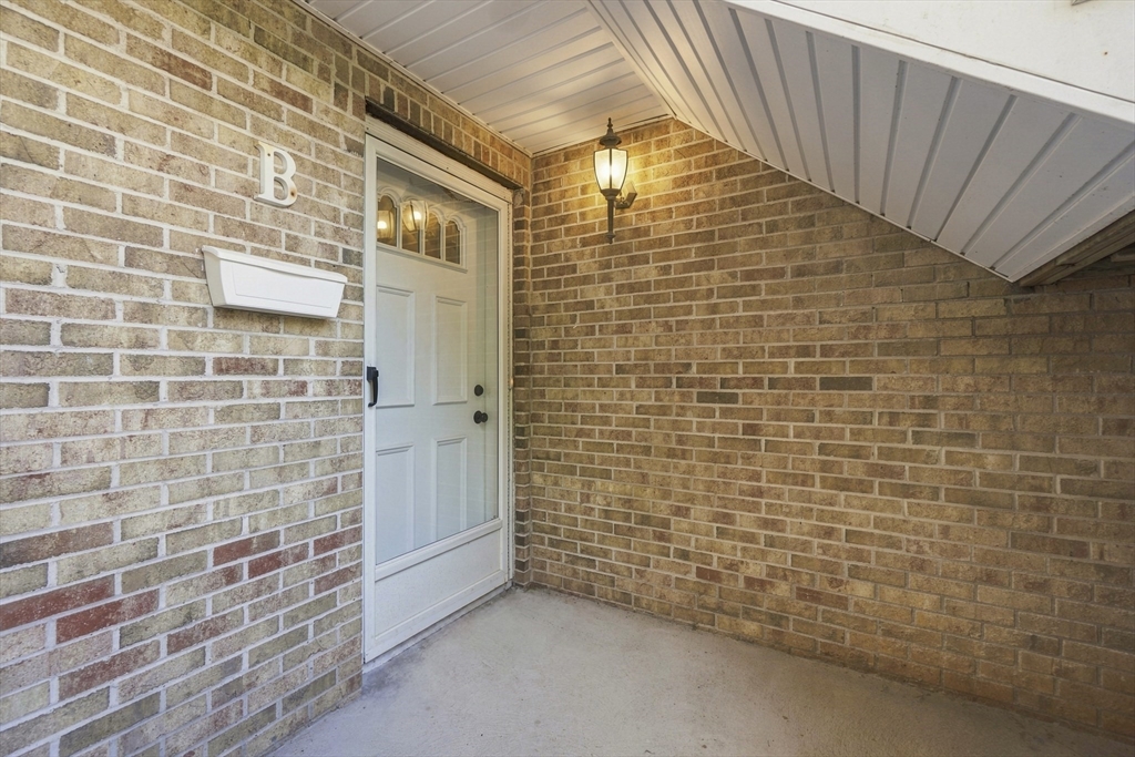 194 Washington St # B Property Photo 25
