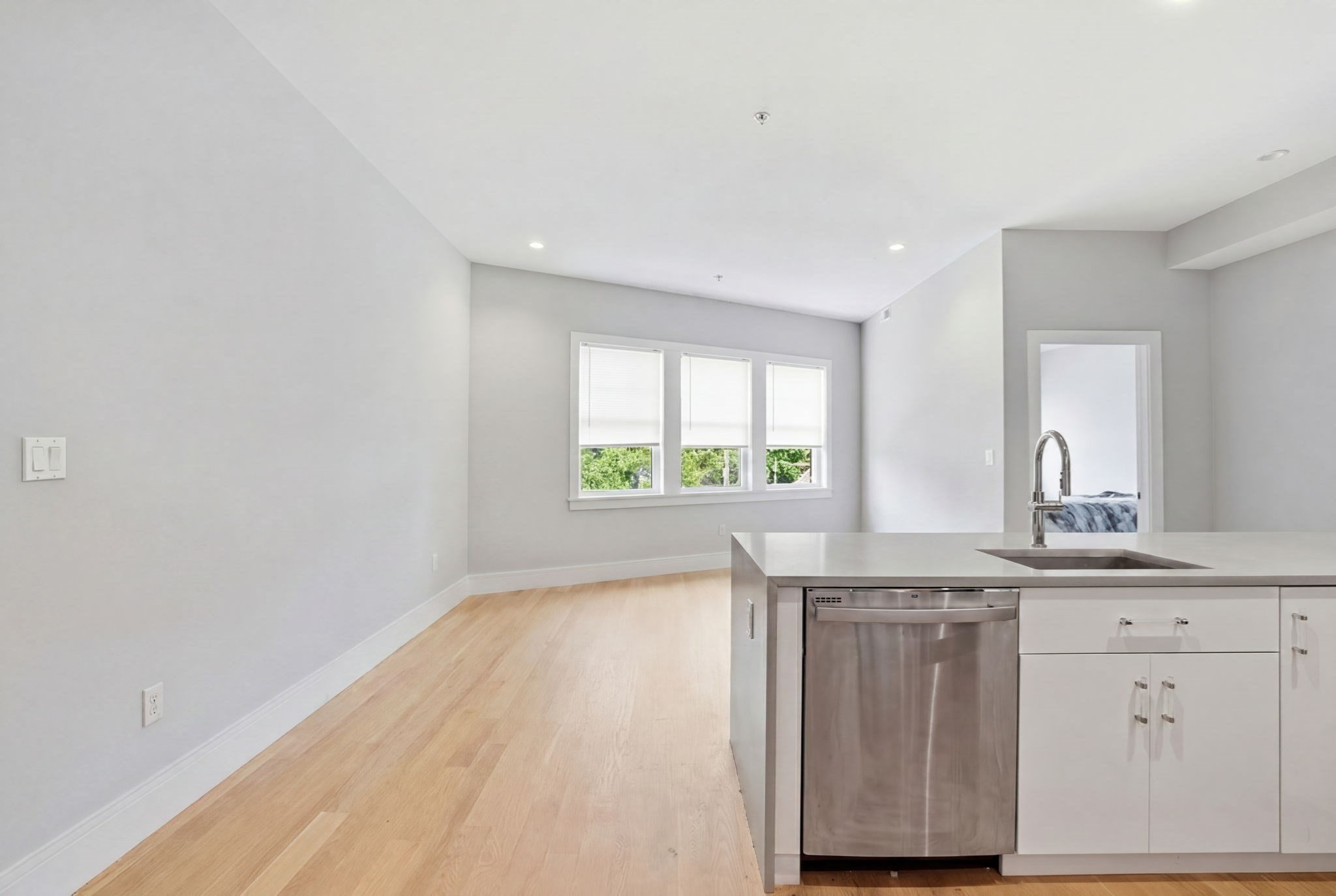 717 Centre Street Property Photo 11