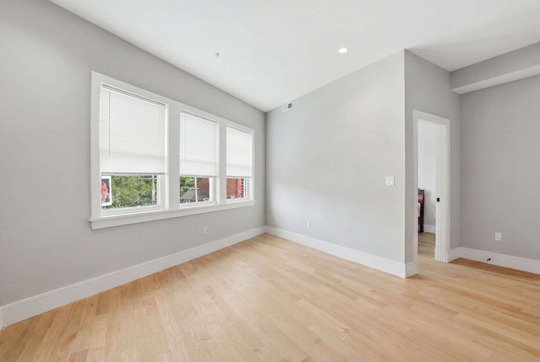 717 Centre Street Property Photo 16