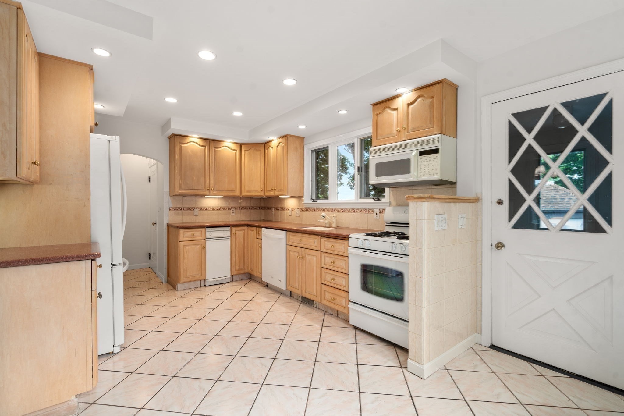 16 Douglas Road Property Photo 9