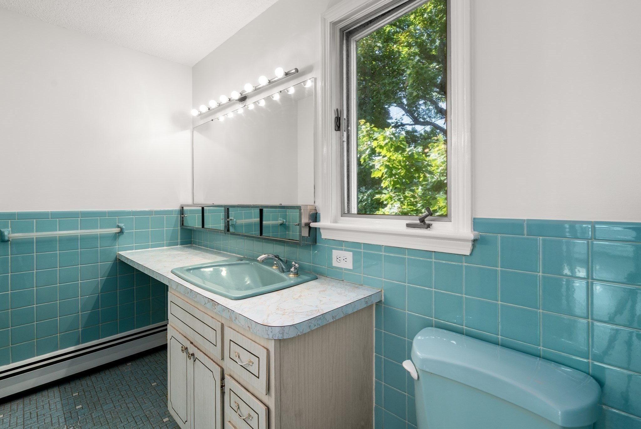 16 Douglas Road Property Photo 14