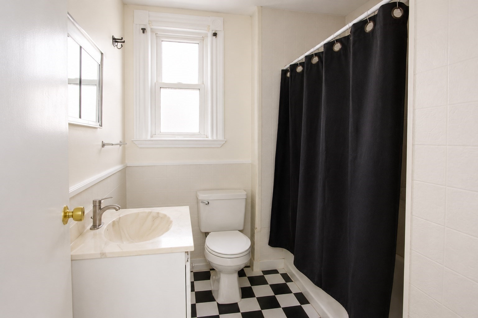 17 Ballard Street # 2 Property Photo 8
