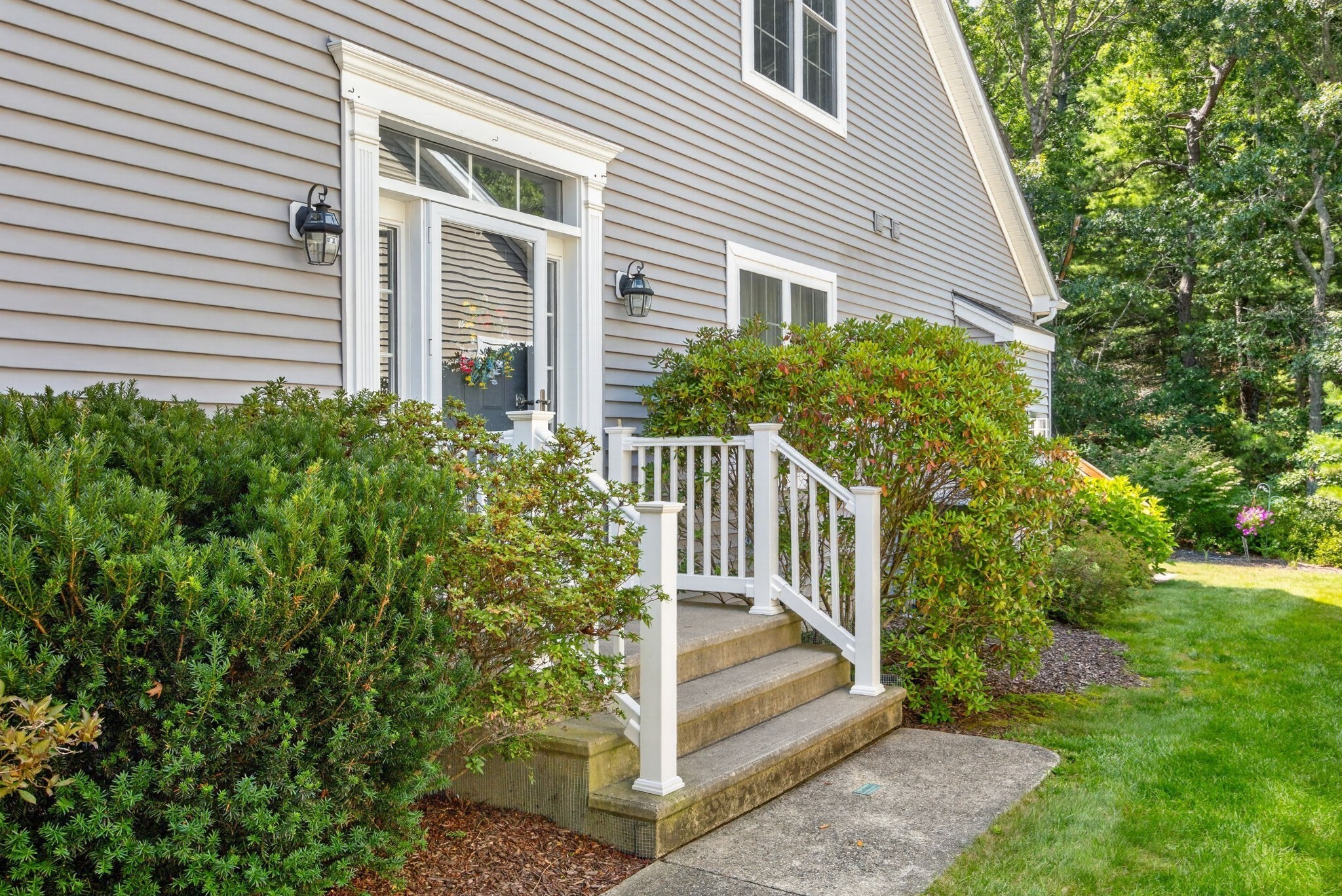 6 Autumn Glen Property Photo 2