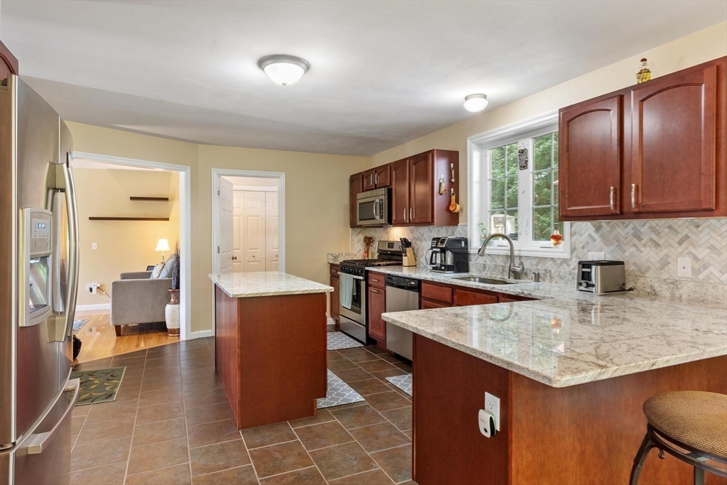 30 Morningside Dr Property Photo 7