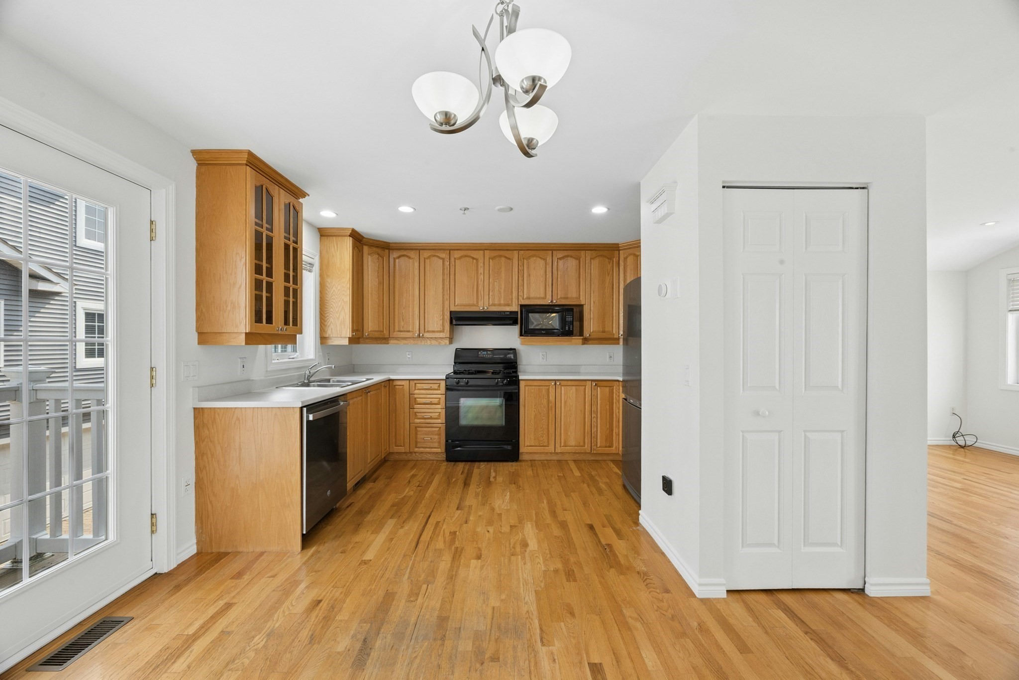 40 Myrtle Street # 3 Property Photo 6