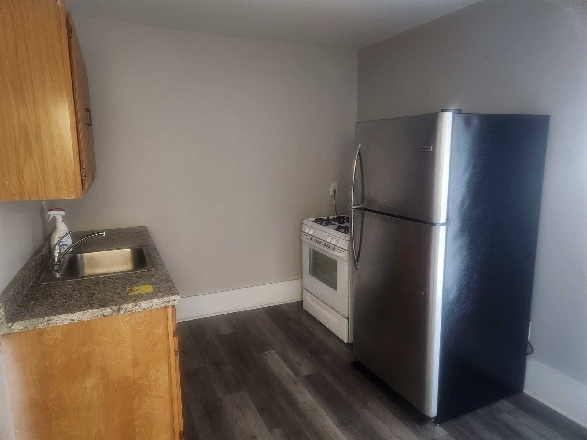 19 1/2 Lunenburg Street # 10 Property Photo 2