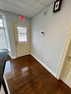 609 Newport Ave Property Photo 6