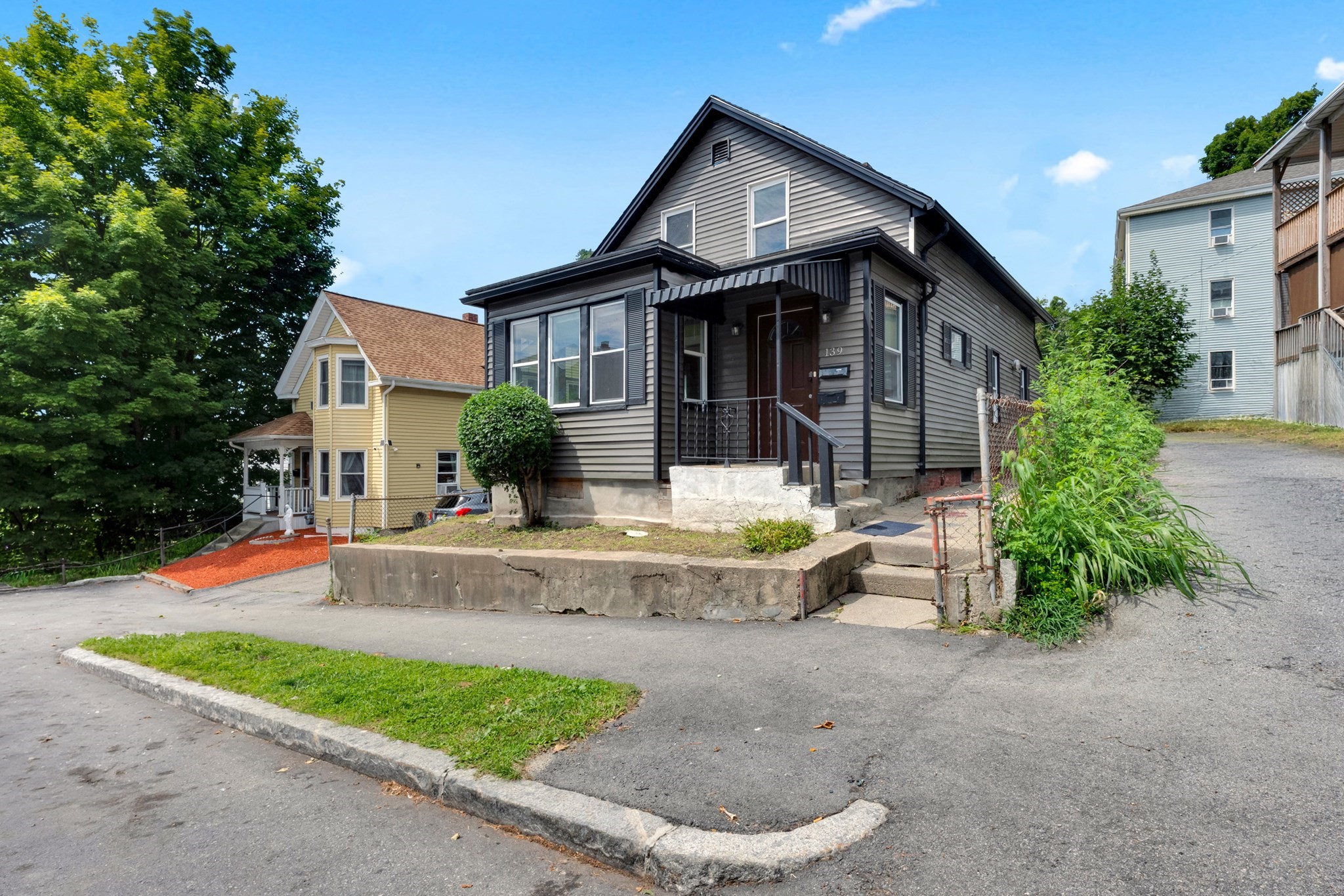 139 Endicott St Property Photo 15
