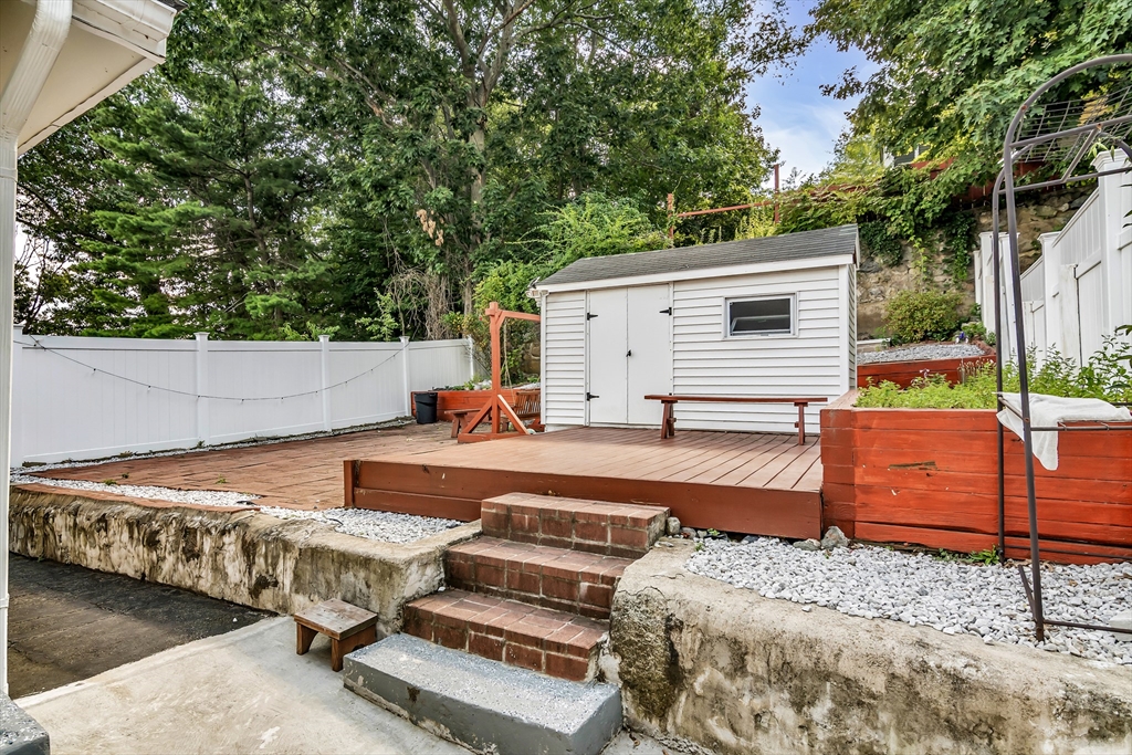 160 Linwood St Property Photo 36