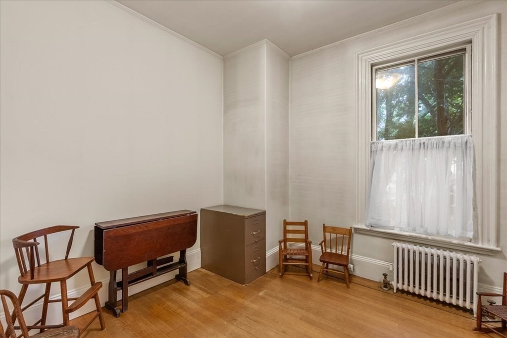 40 Columbus St Property Photo 8