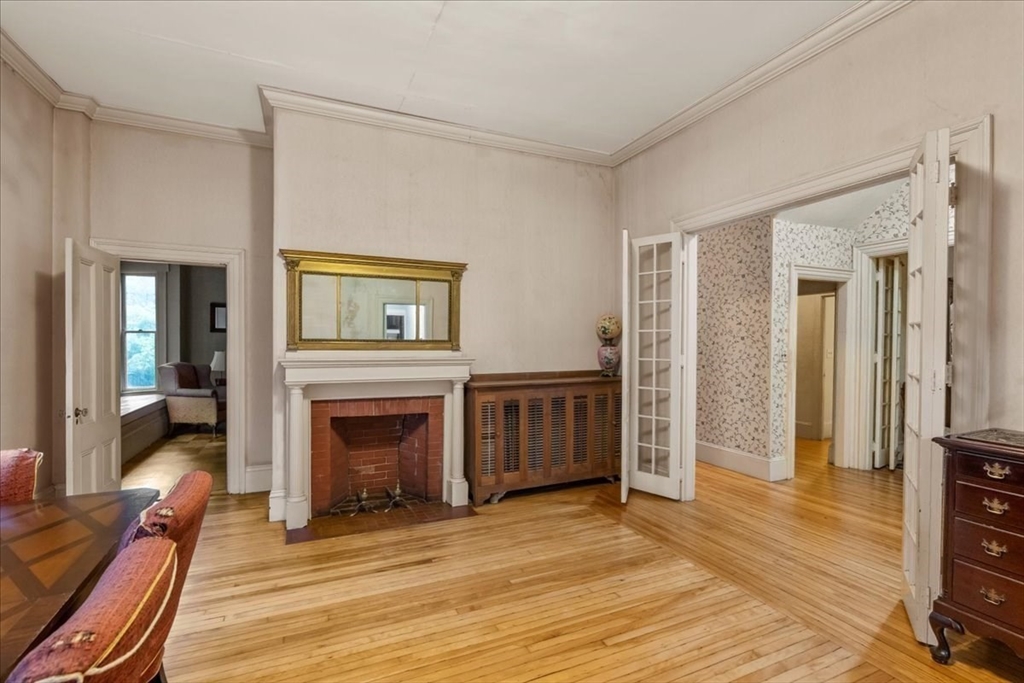 40 Columbus St Property Photo 10
