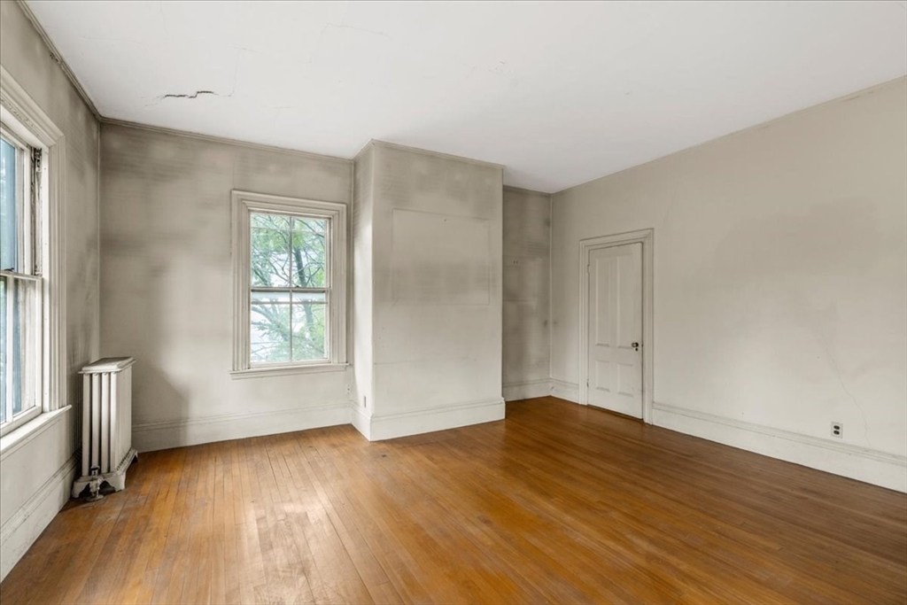40 Columbus St Property Photo 20