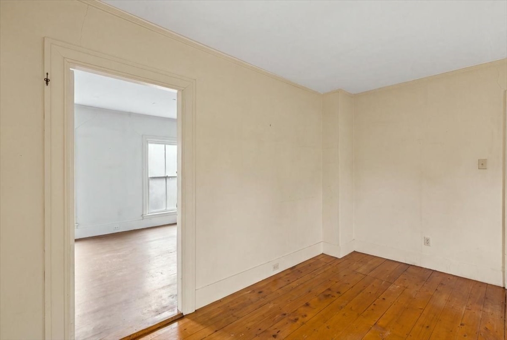 40 Columbus St Property Photo 23