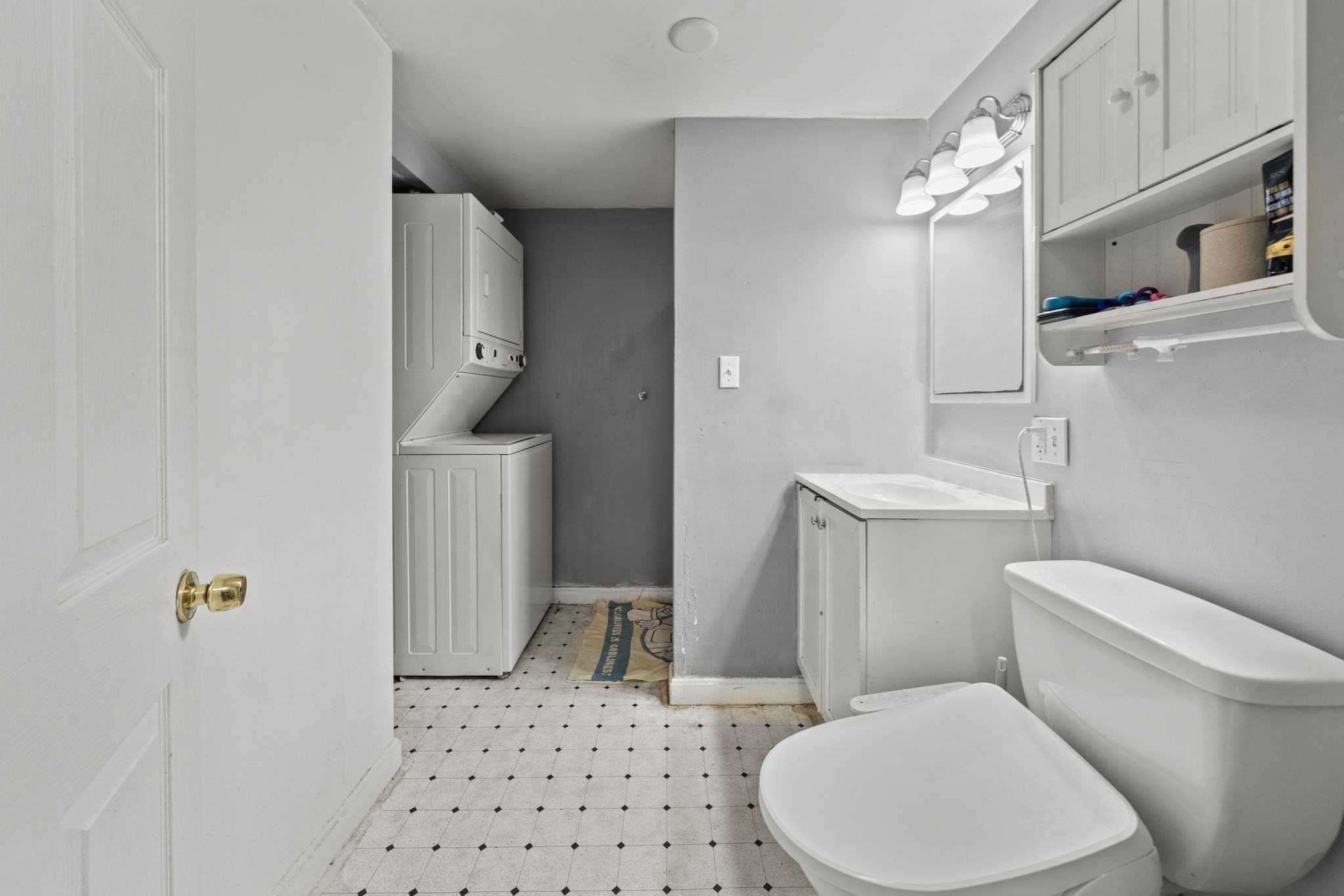 254-256 E Eagle St Property Photo 27