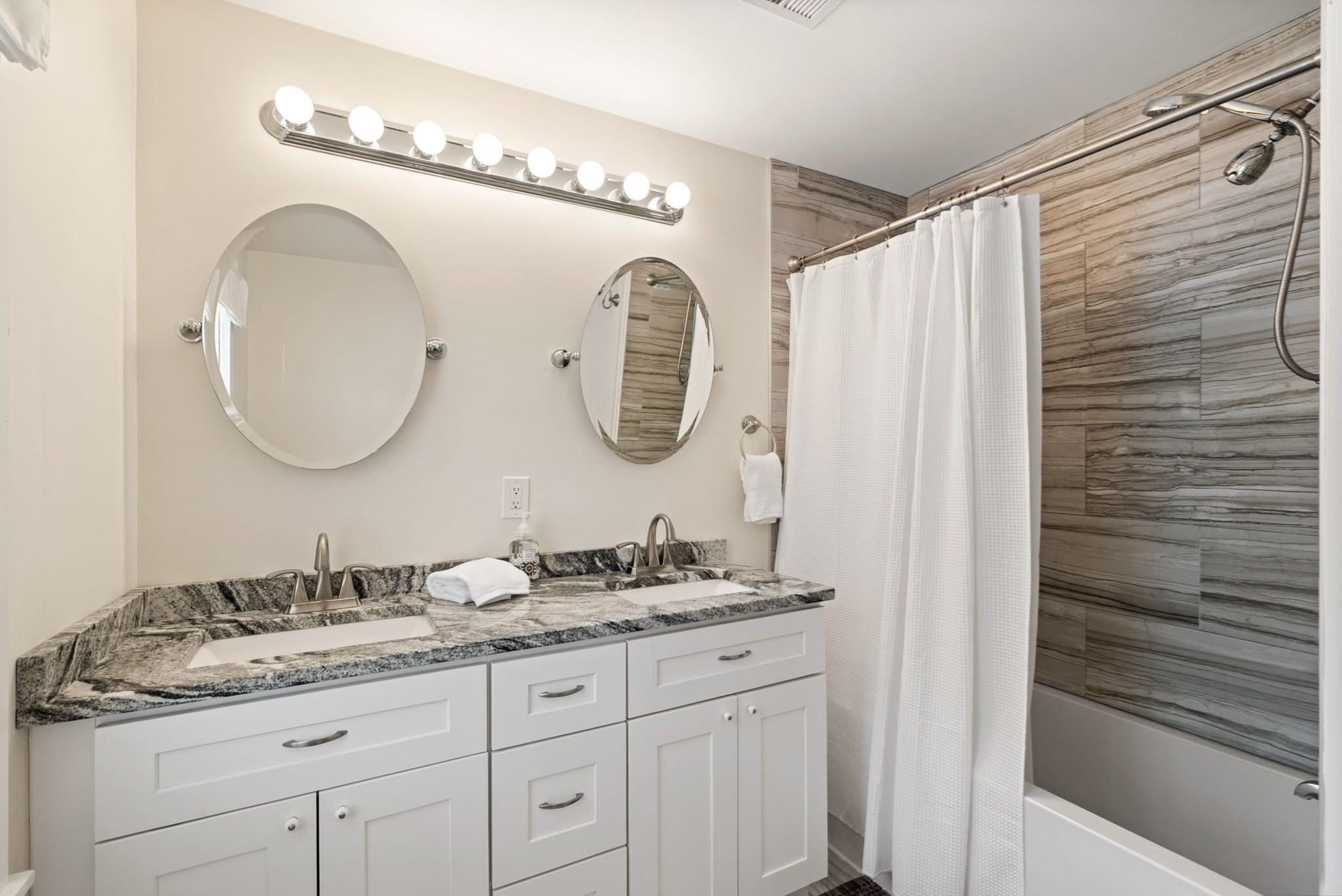 40 Ansonia Road Property Photo 22