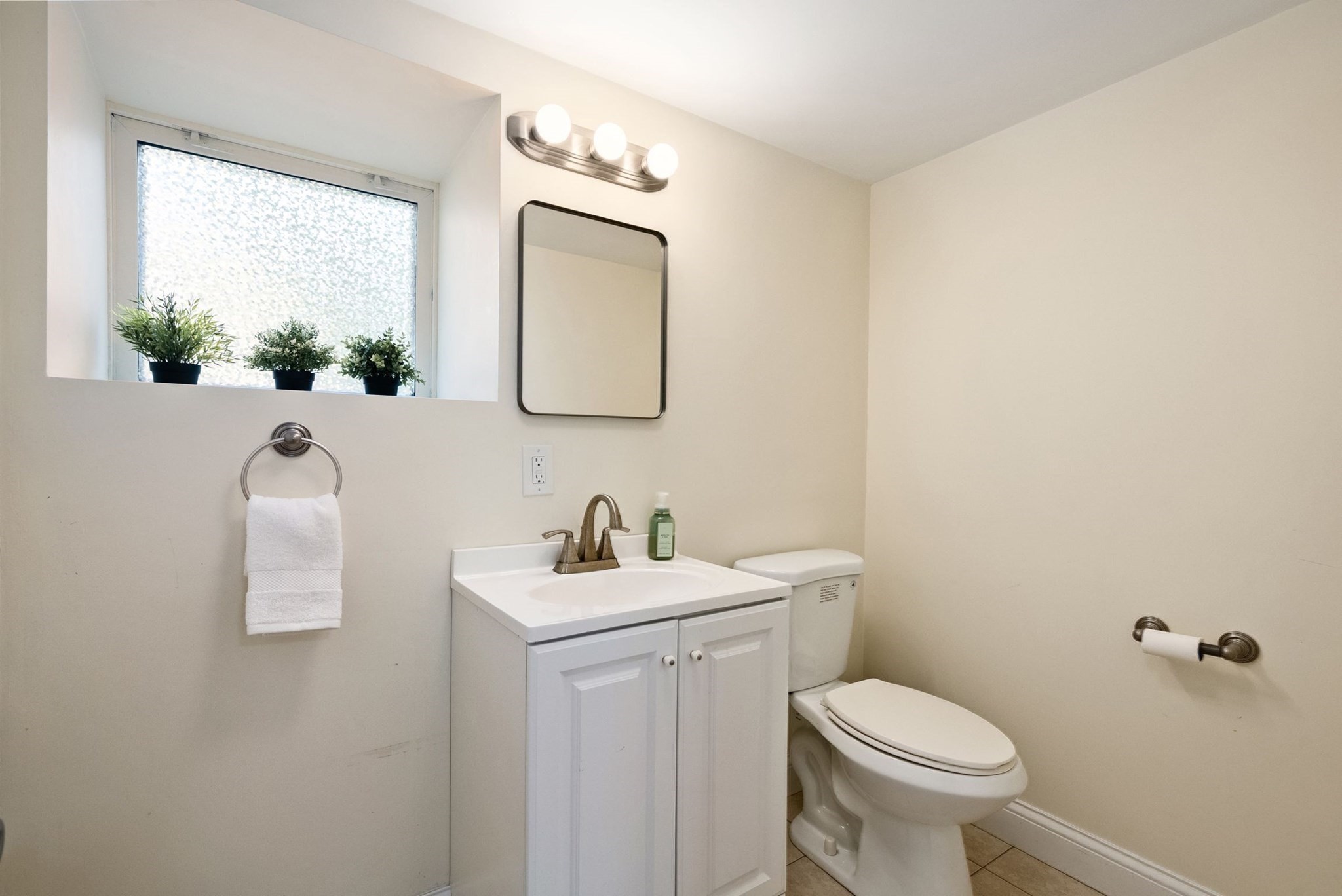 40 Ansonia Road Property Photo 32