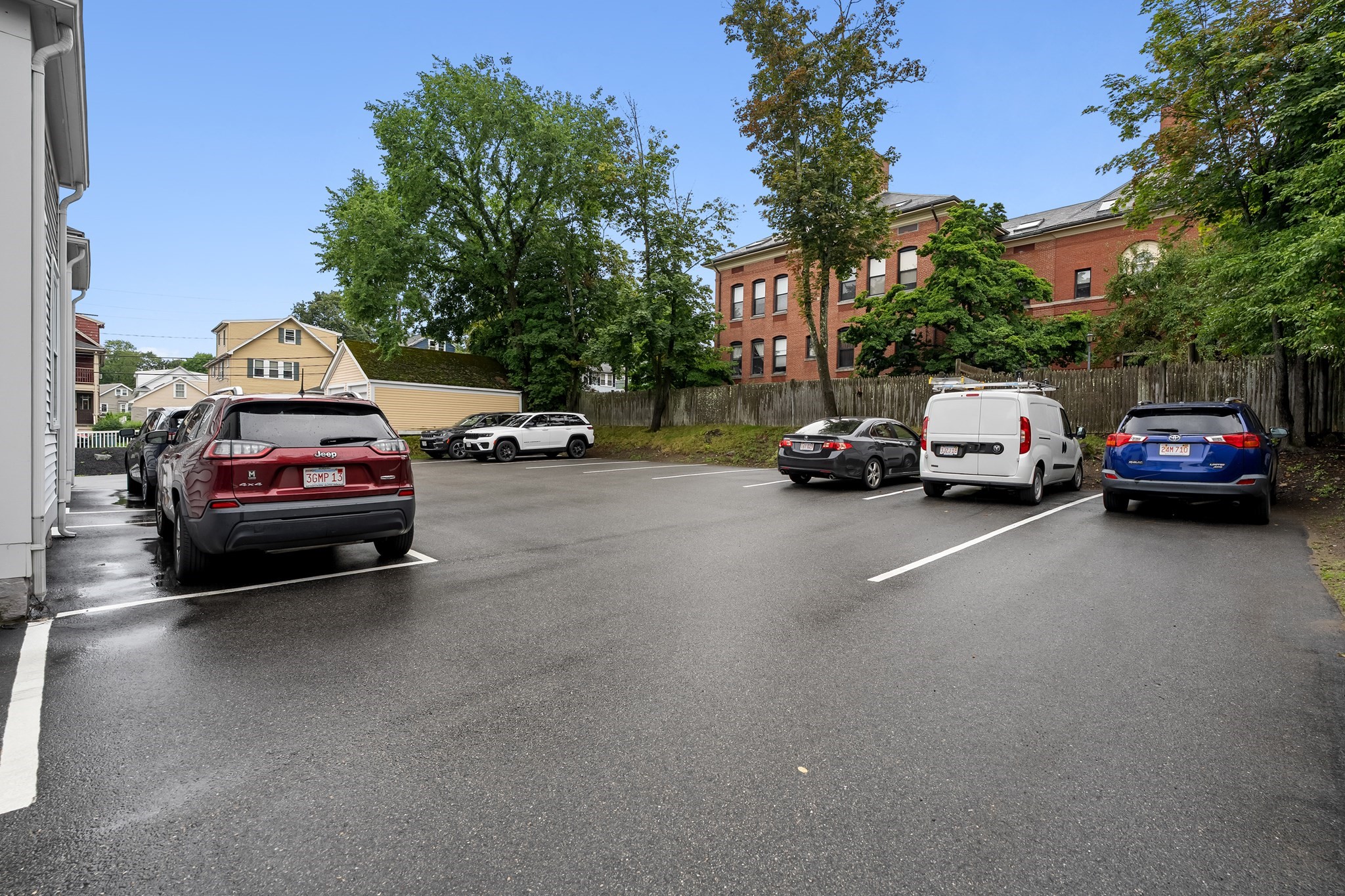 1074 Massachusetts Ave Property Photo 27