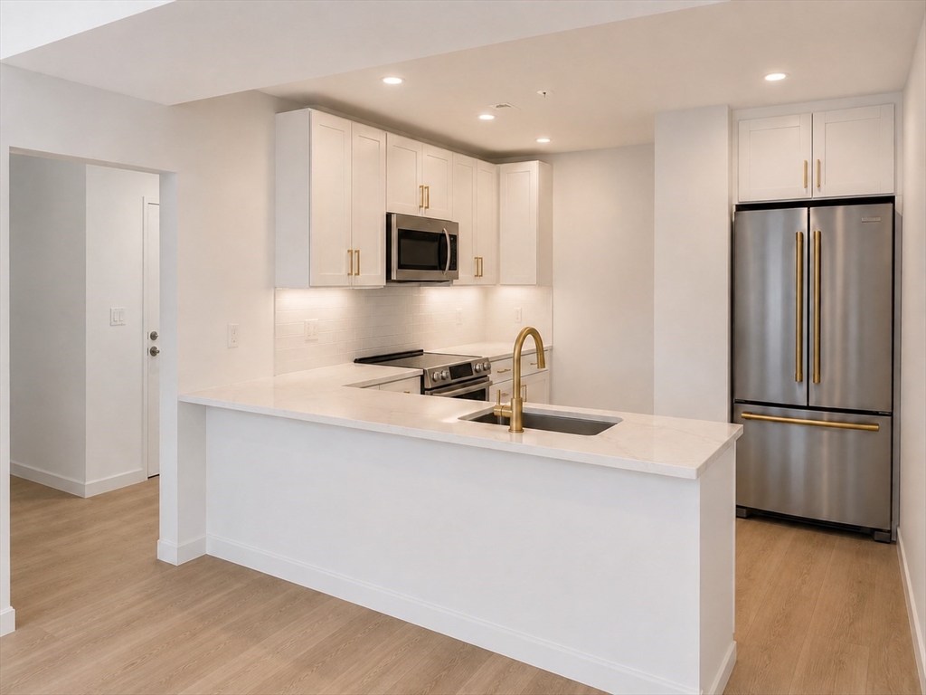 820 Hyde Park Ave. # 202 Property Photo 2