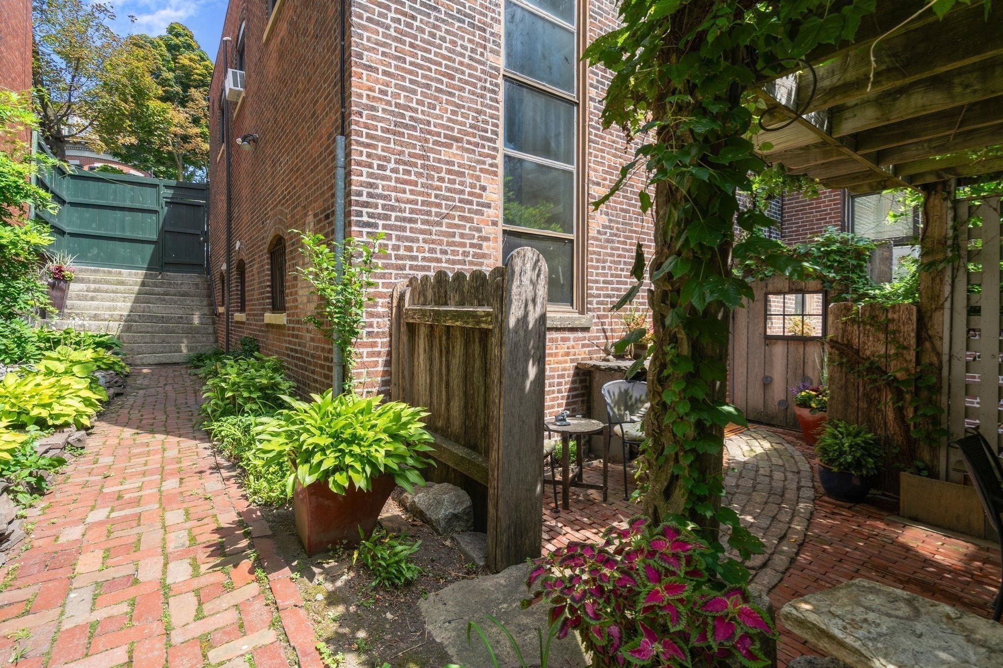 8 Dartmouth Street # 5 Property Photo 13