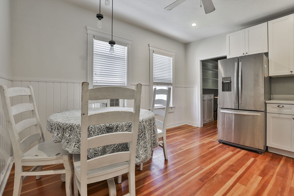 238 Poplar St # 2 Property Photo 3