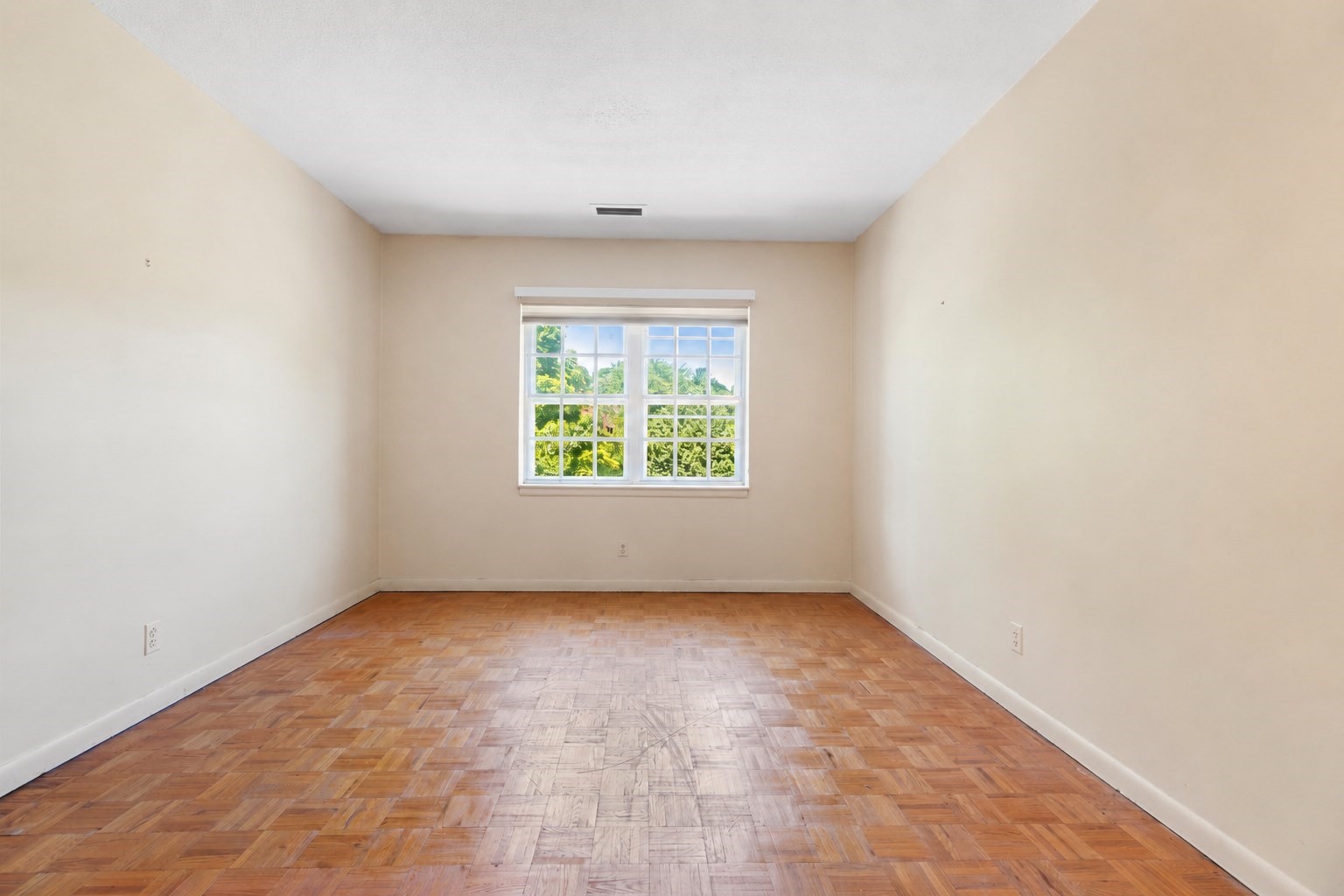 173 Lake Shore Rd # 3 Property Photo 27