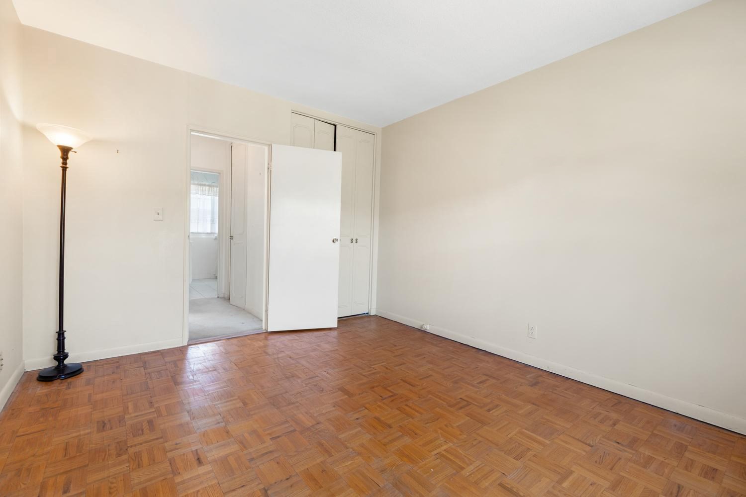 173 Lake Shore Rd # 3 Property Photo 29