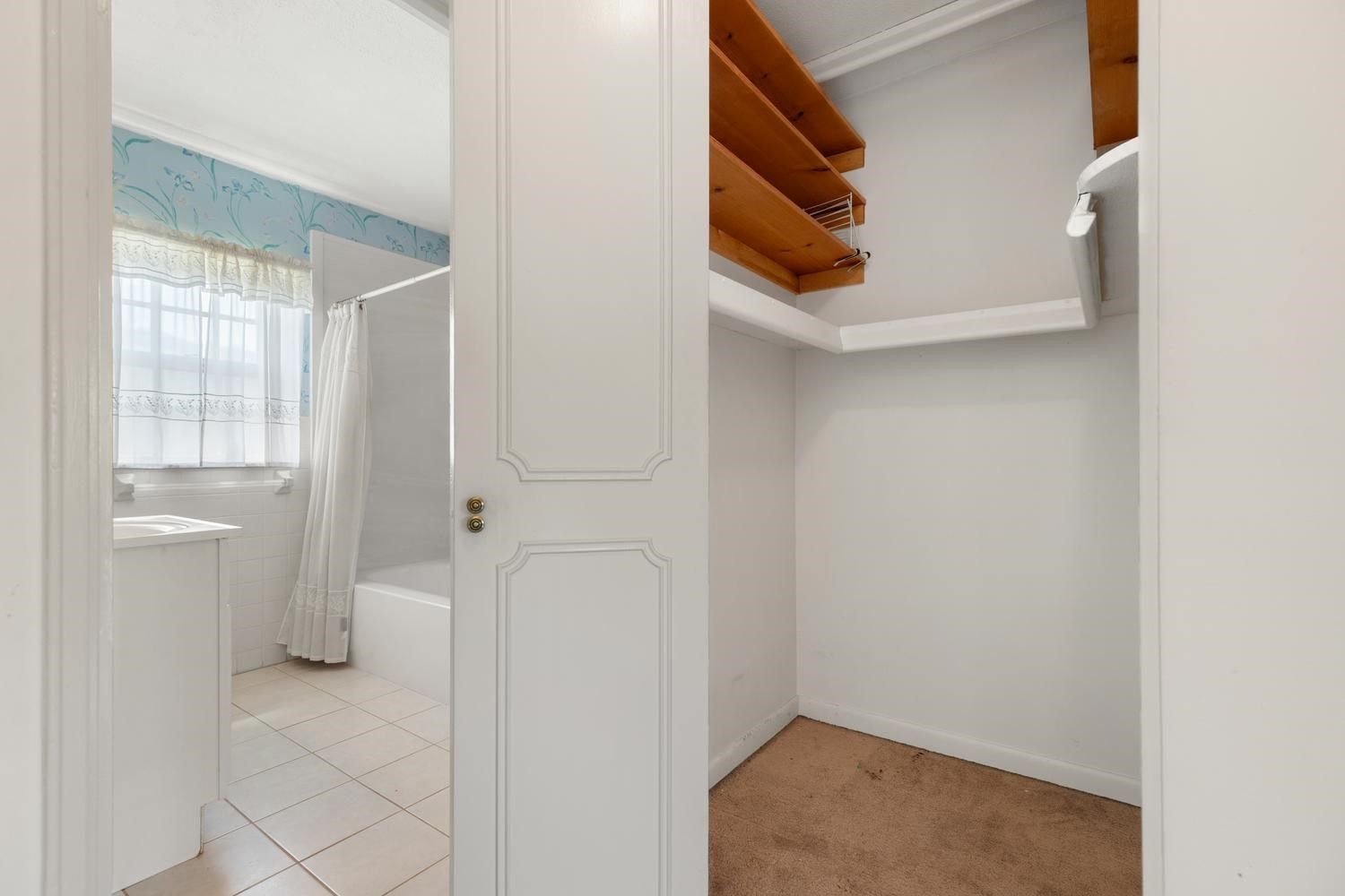 173 Lake Shore Rd # 3 Property Photo 33