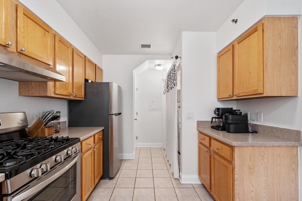 18 Bates # A Property Photo 18