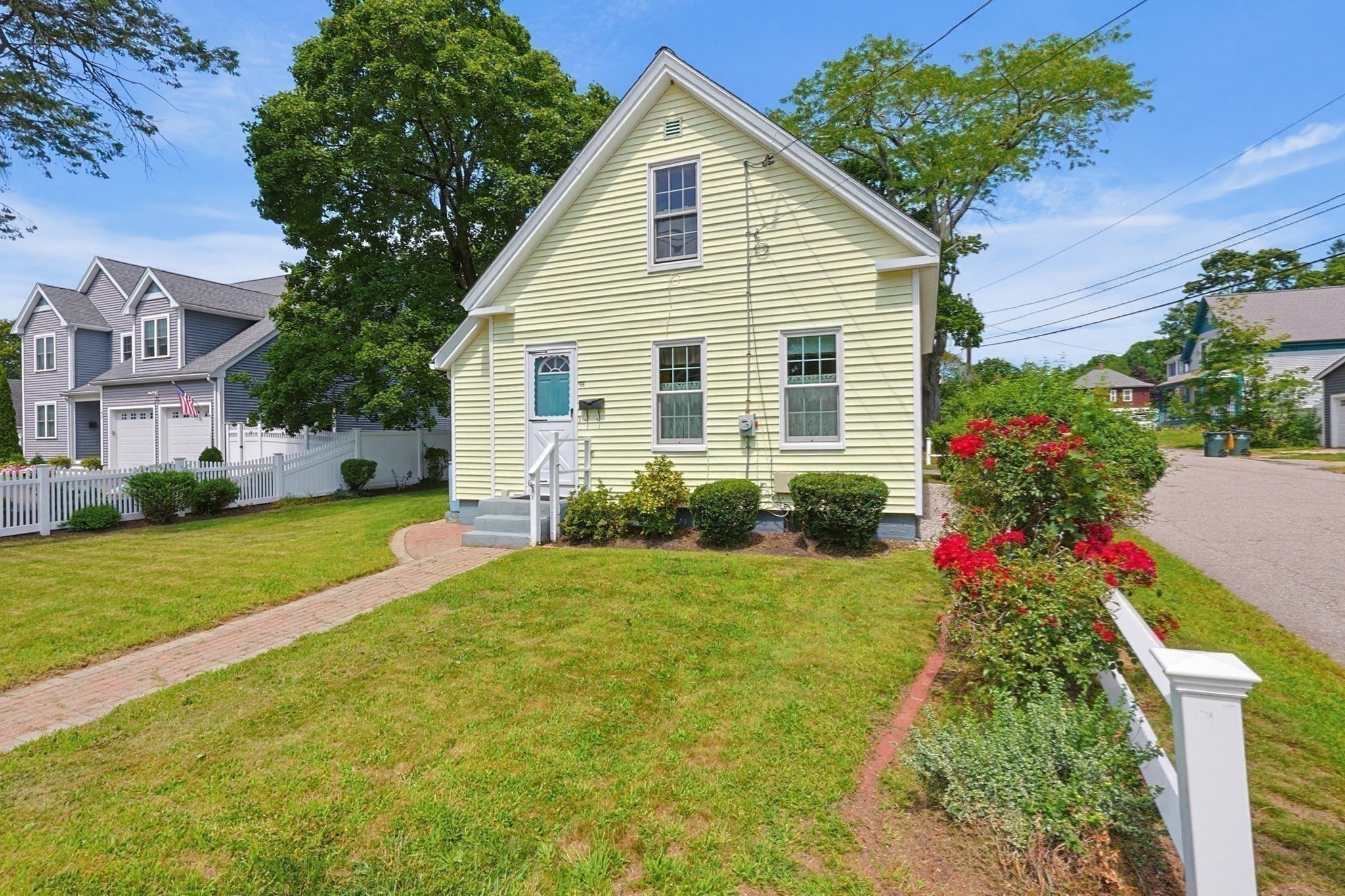 98 Pleasant St Property Photo 20
