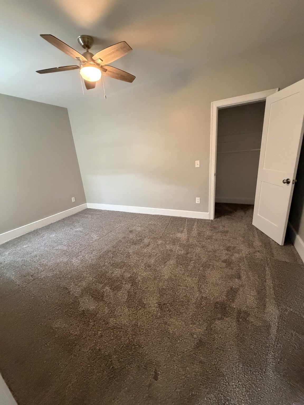 16 Magnolia Ave # 12 Property Photo 5
