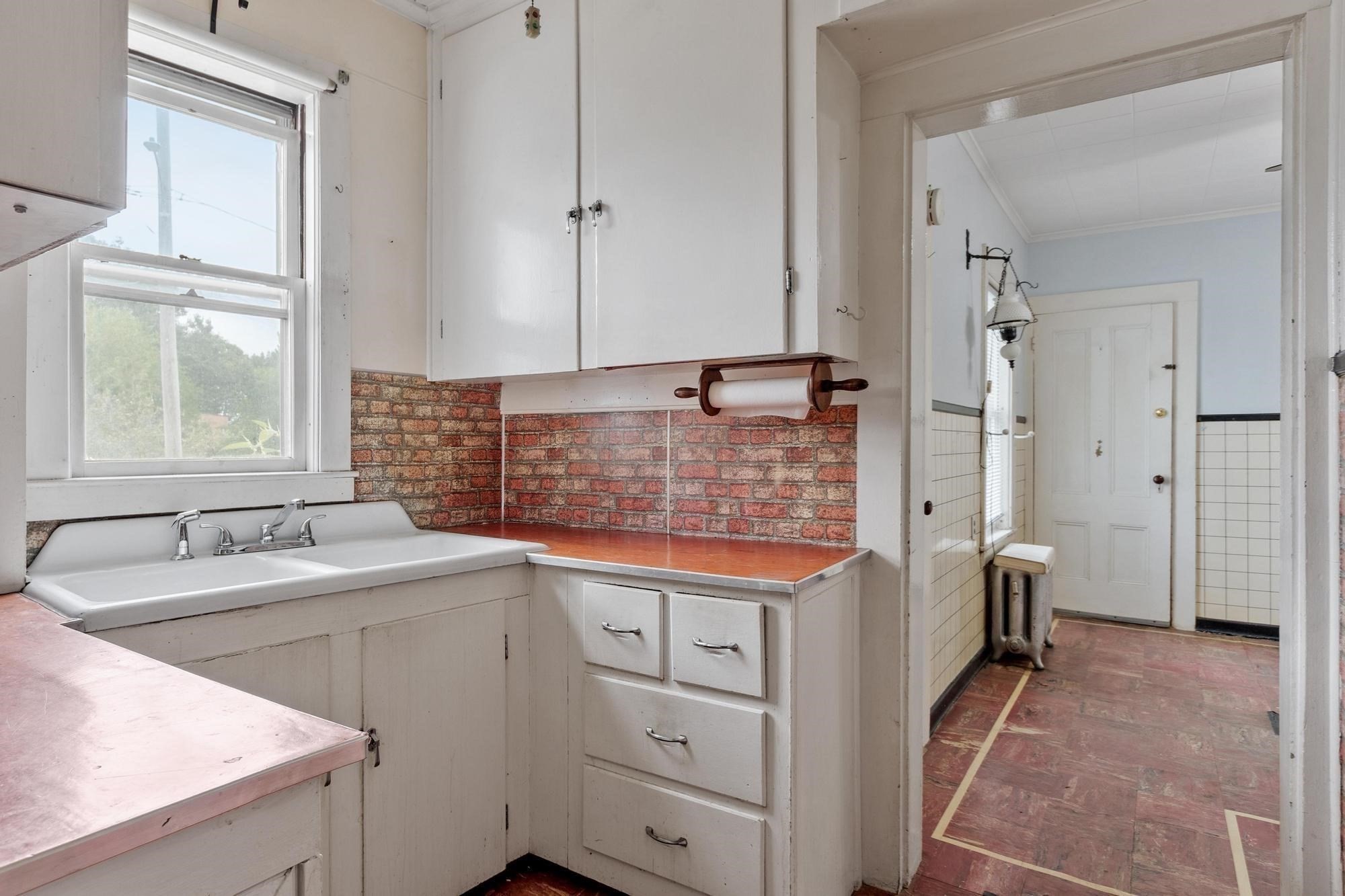 160 Hampshire St Property Photo 13