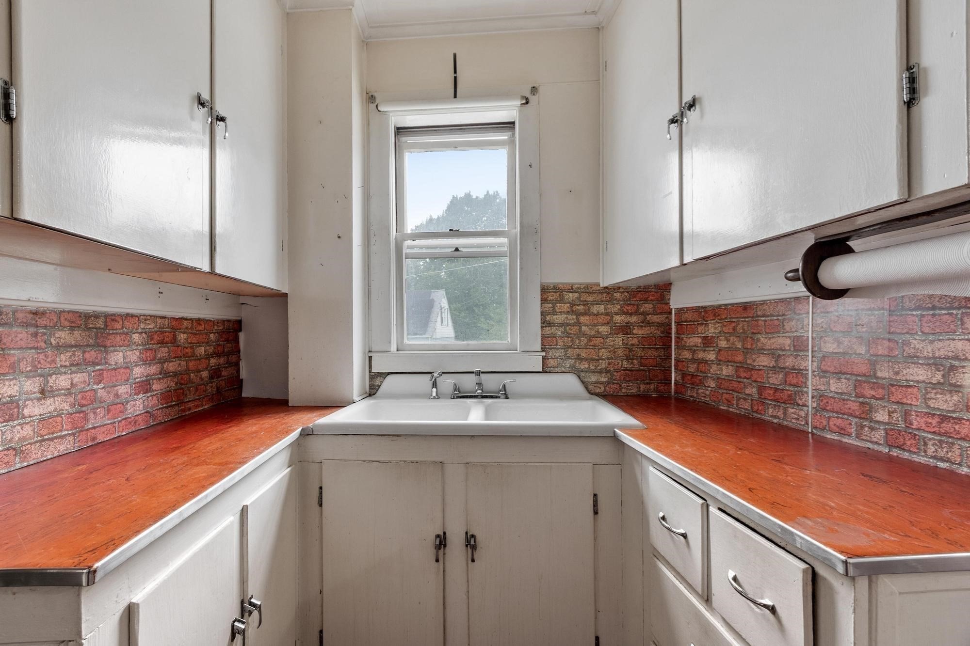 160 Hampshire St Property Photo 15