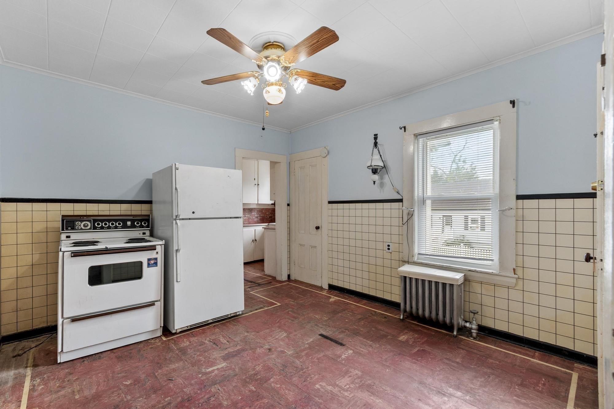 160 Hampshire St Property Photo 17