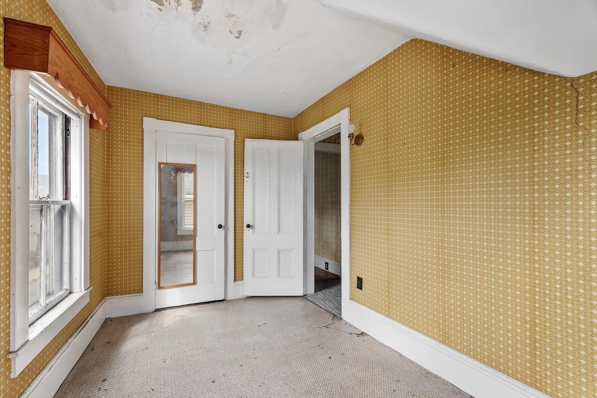 160 Hampshire St Property Photo 25
