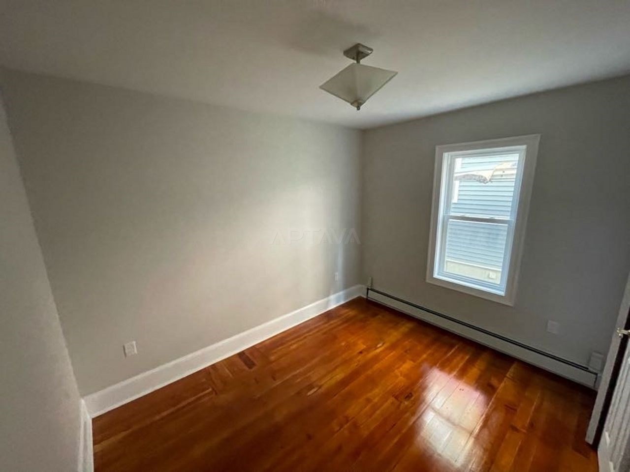 19 Harold St # 1 Property Photo 3