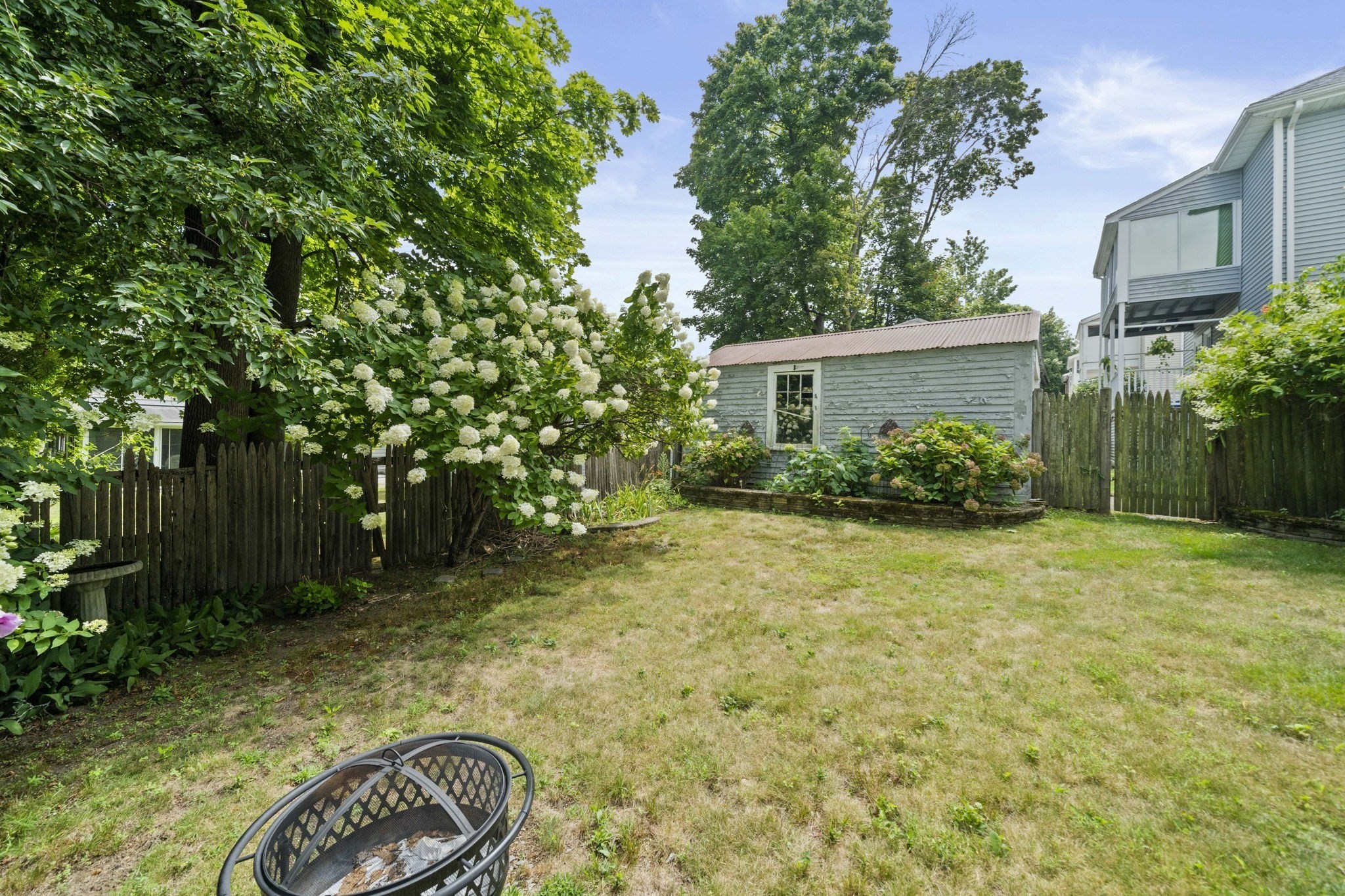 20 Fairbanks Rd Property Photo 24