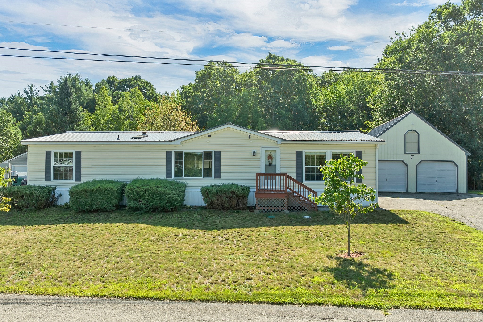 7 Cammett Drive Property Photo 1