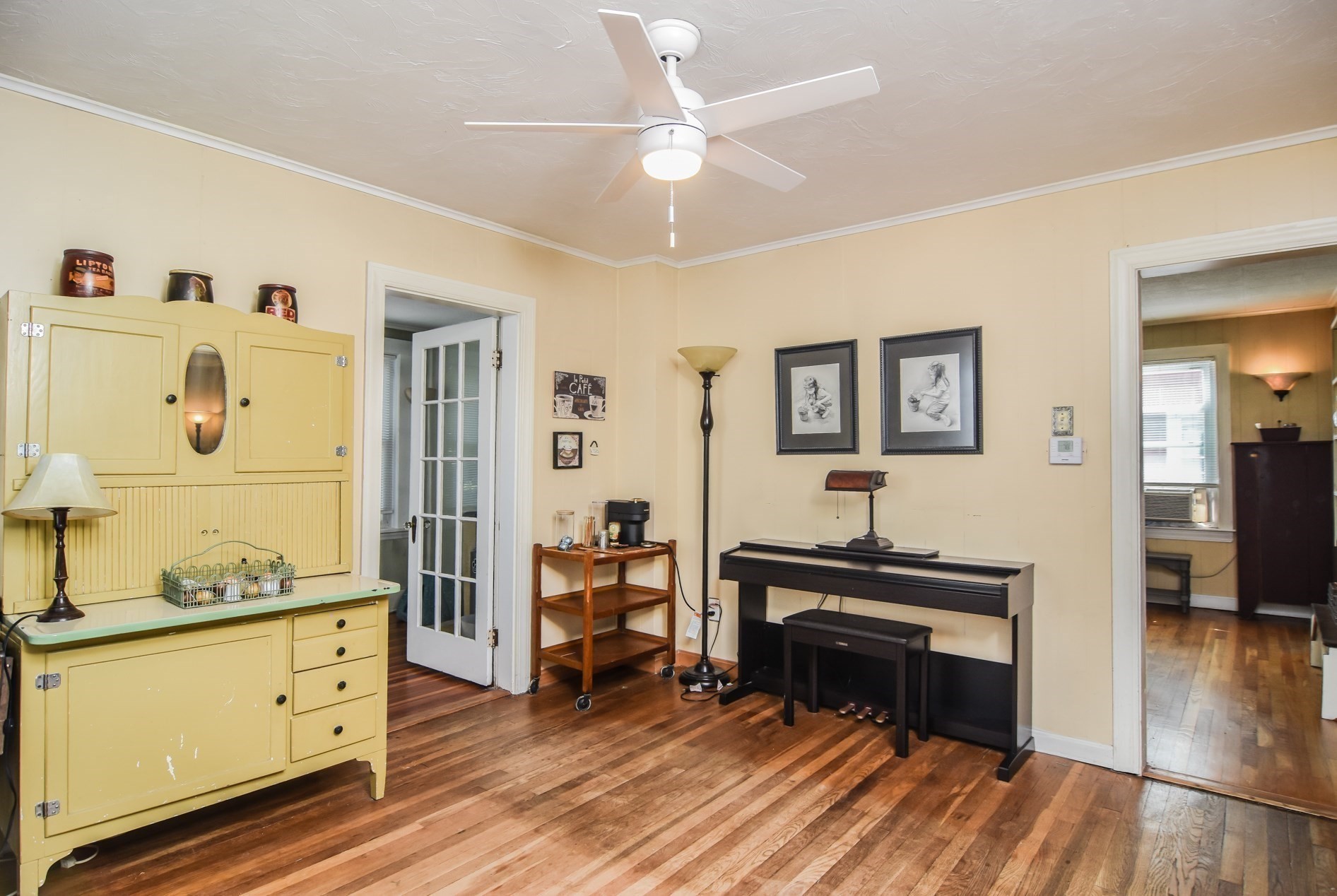 140 Mendon St Property Photo 8