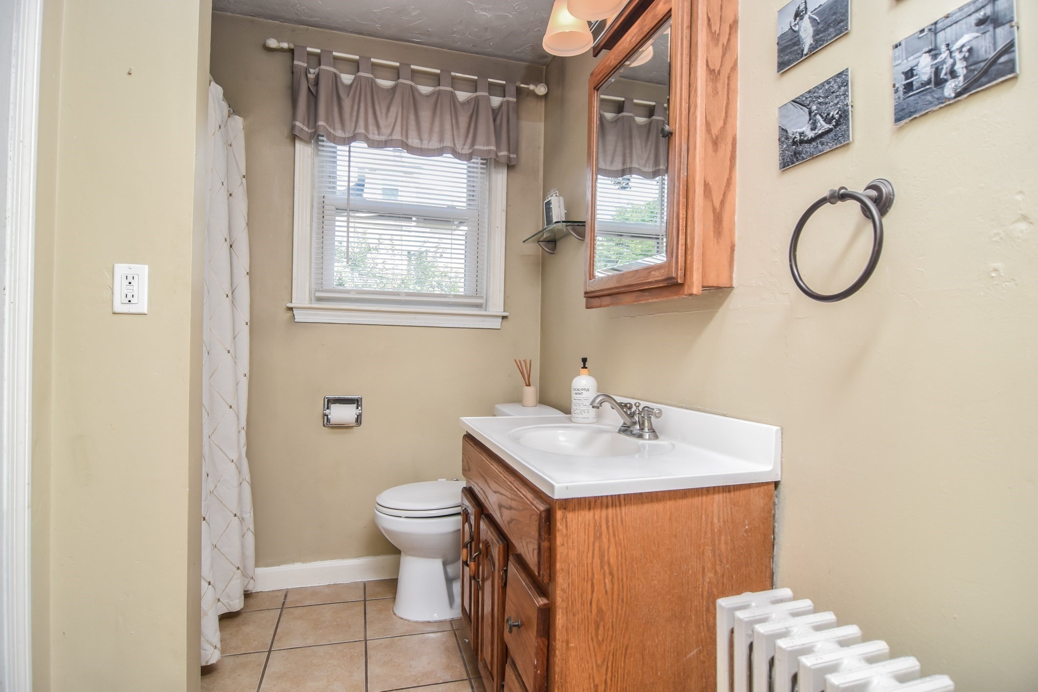 140 Mendon St Property Photo 16