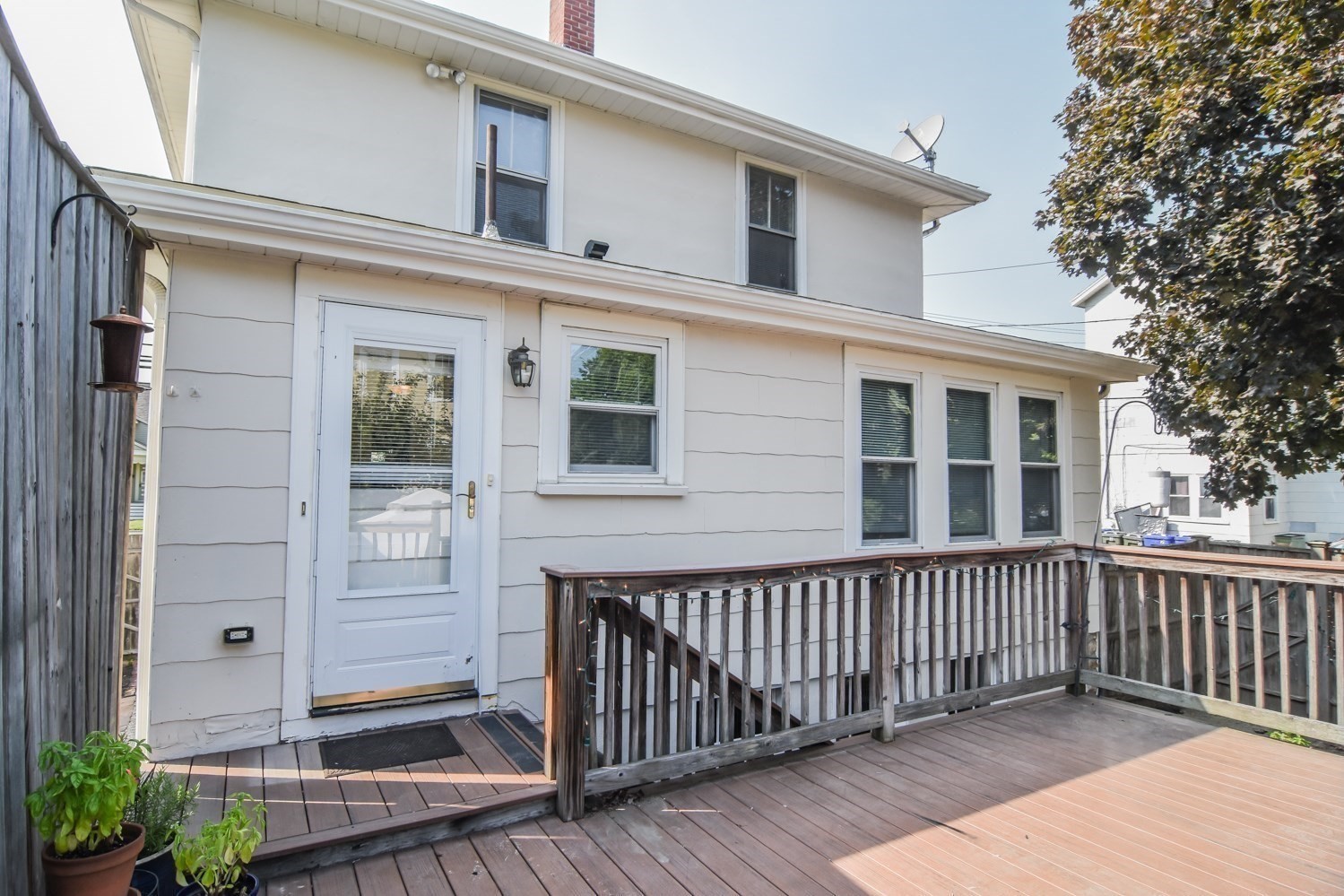 140 Mendon St Property Photo 33