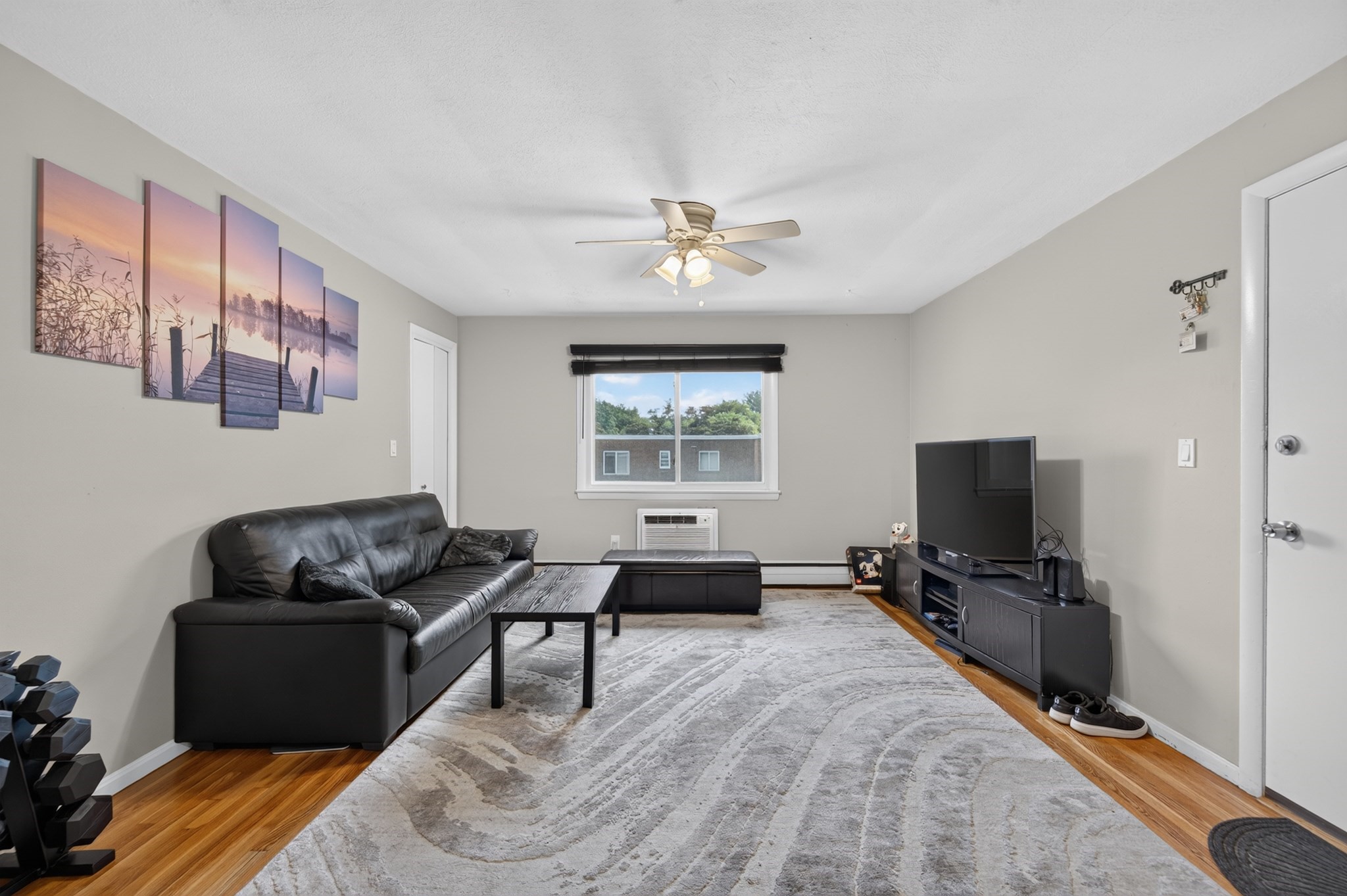 30 Jacqueline Road # D Property Photo 4