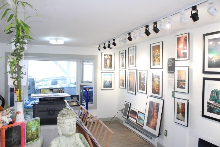 56 Bearskin Neck Property Photo 3