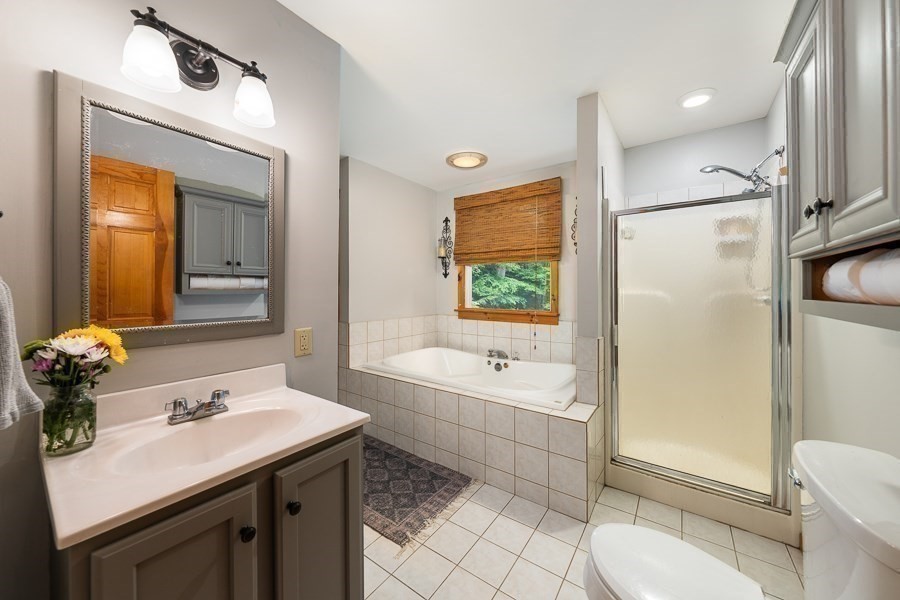 115 River Rd Property Photo 22
