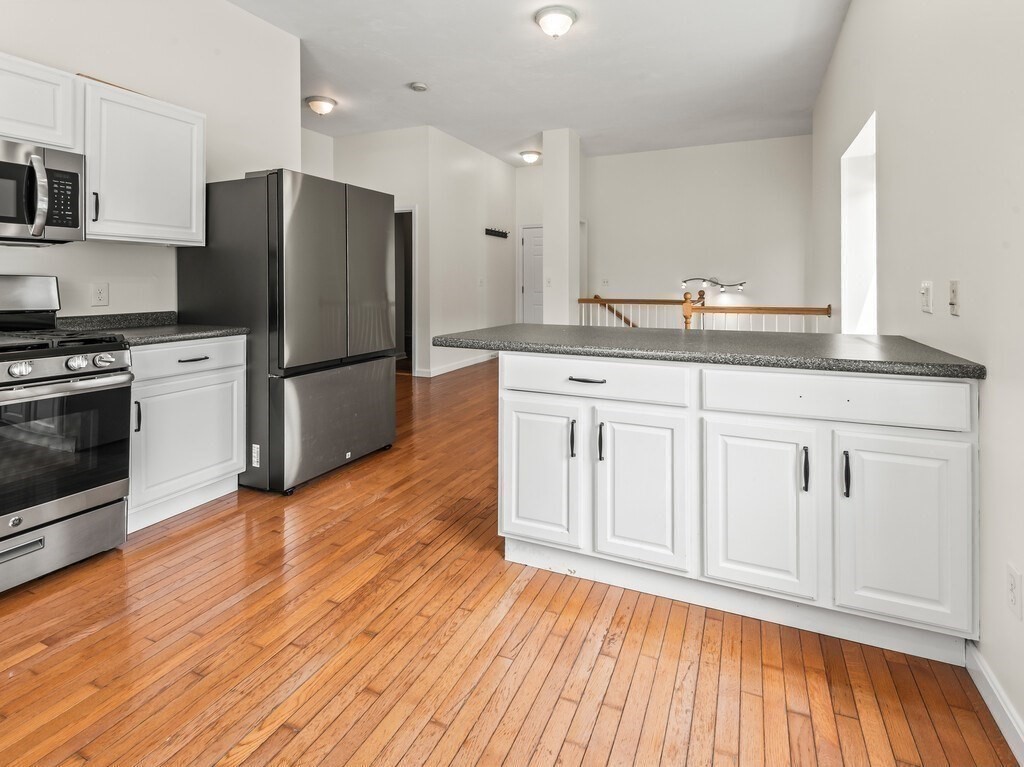 705 Southbridge St # A Property Photo 6