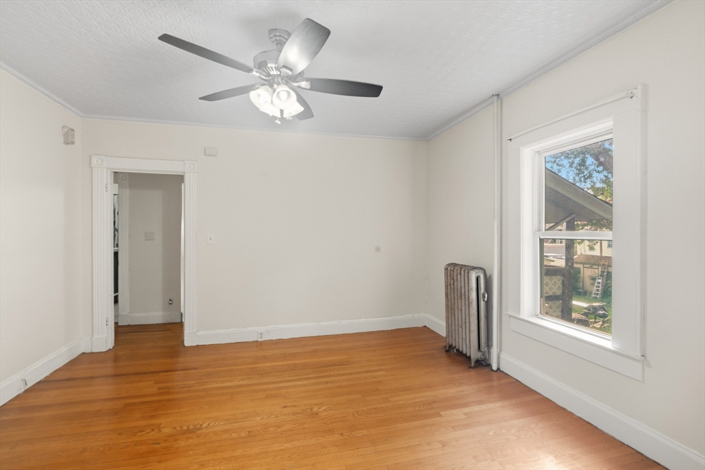 59 Waverly St Property Photo 5