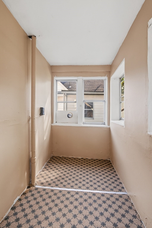 59 Waverly St Property Photo 8